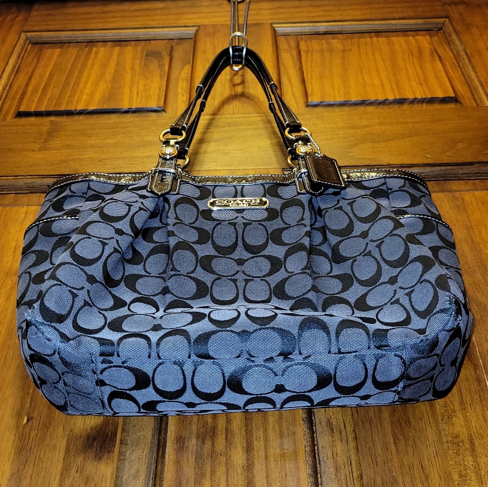 Coach East/West Gallery Black Tote BagF15146 - Picture 11 of 16